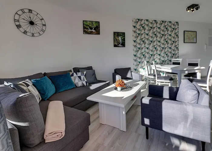 Gustowne Sun Seasons 24 Z Parkingiem W Szklarskiej Porebie By Renters Apartment Schreiberhau