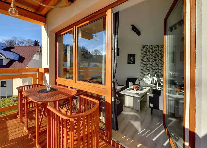 Gustowne Sun Seasons 24 Z Parkingiem W Szklarskiej Porebie By Renters Schreiberhau