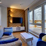 Gustowne Sun Seasons 24 Z Parkingiem W Szklarskiej Porebie By Renters Apartment Szklarska Poreba
