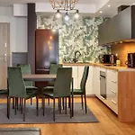 Gustowne Sun Seasons 24 Z Parkingiem W Szklarskiej Porebie By Renters Apartment *