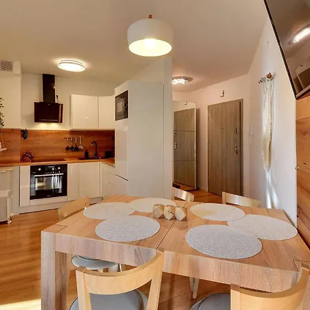 Gustowne Sun Seasons 24 Z Parkingiem W Szklarskiej Porebie By Renters *