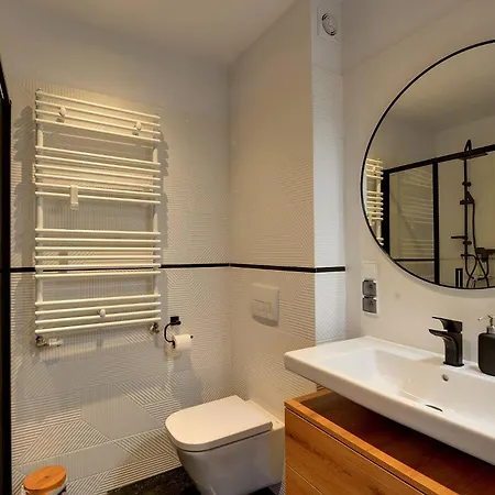 Gustowne Sun Seasons 24 Z Parkingiem W Szklarskiej Porebie By Renters Szklarska Poreba