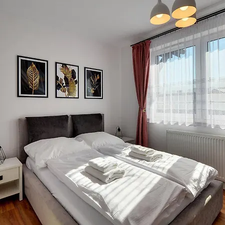 Gustowne Sun Seasons 24 Z Parkingiem W Szklarskiej Porebie By Renters Daire Szklarska Poreba